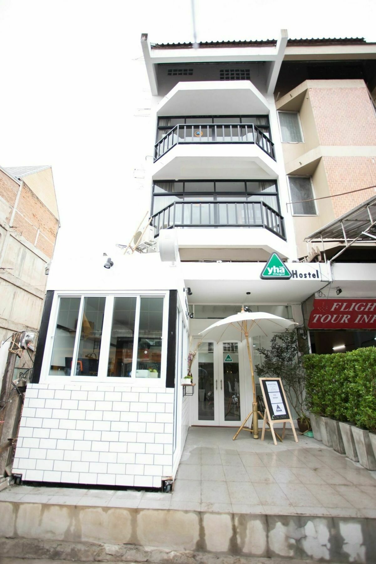A Pousada Yha Thapae Station Chiang Mai Exterior foto